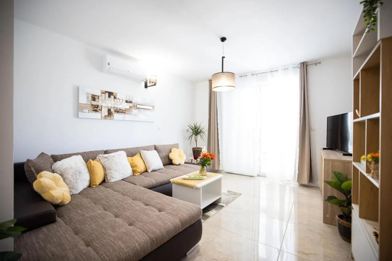 Apartmani Lelu Pridraga