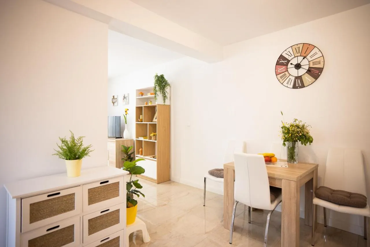 Apartmani Lelu Pridraga