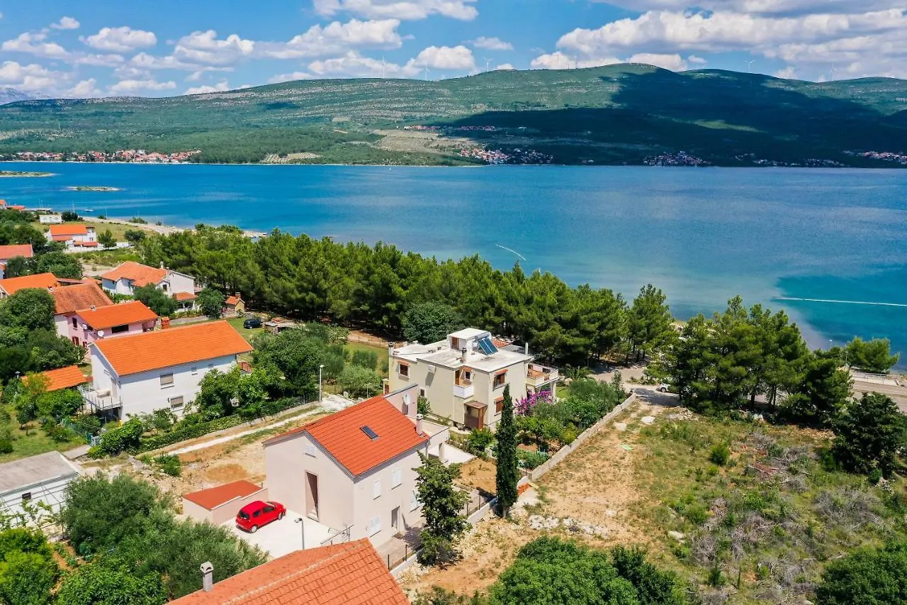 Apartmani Lelu Pridraga 0*,  Croatia