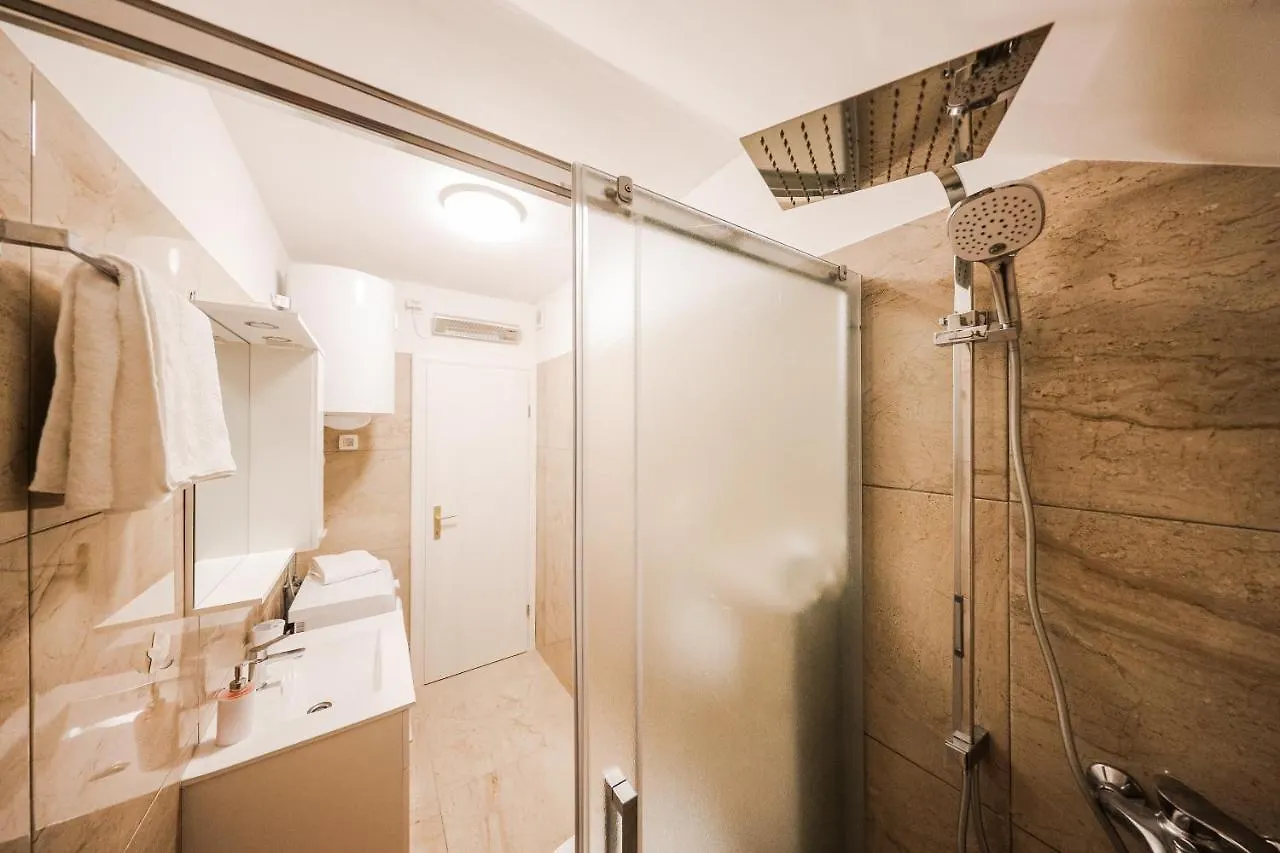Apartamento Apartmani Lelu Pridraga