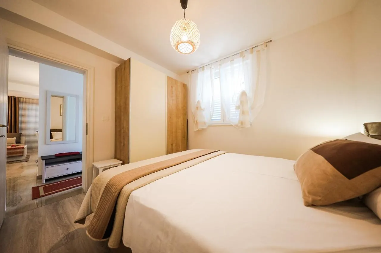 Apartmani Lelu Pridraga Croatia