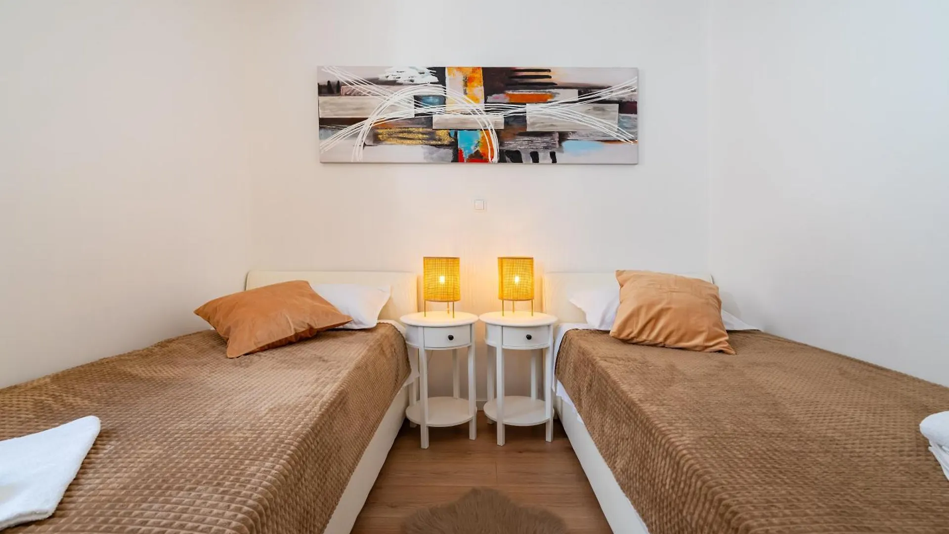 Apartmani Lelu Pridraga Apartment