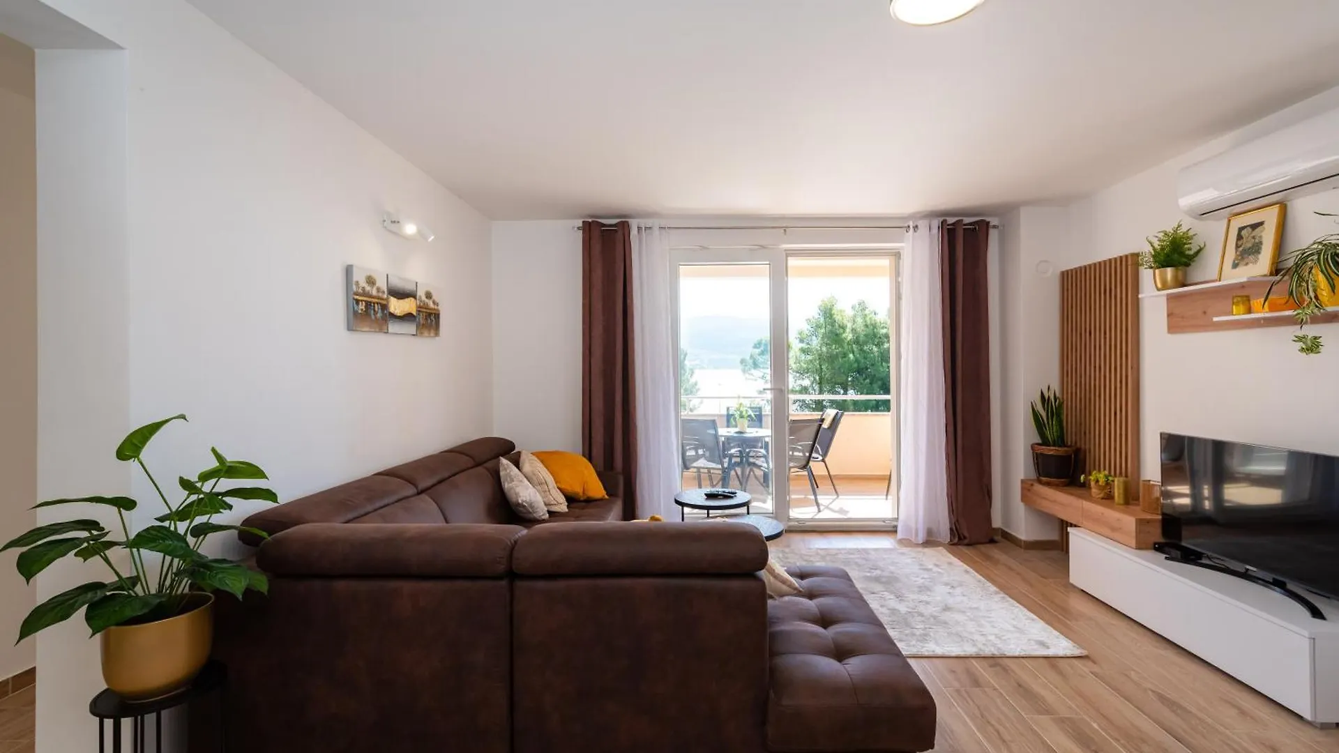Apartmani Lelu Pridraga 0*,  Croácia