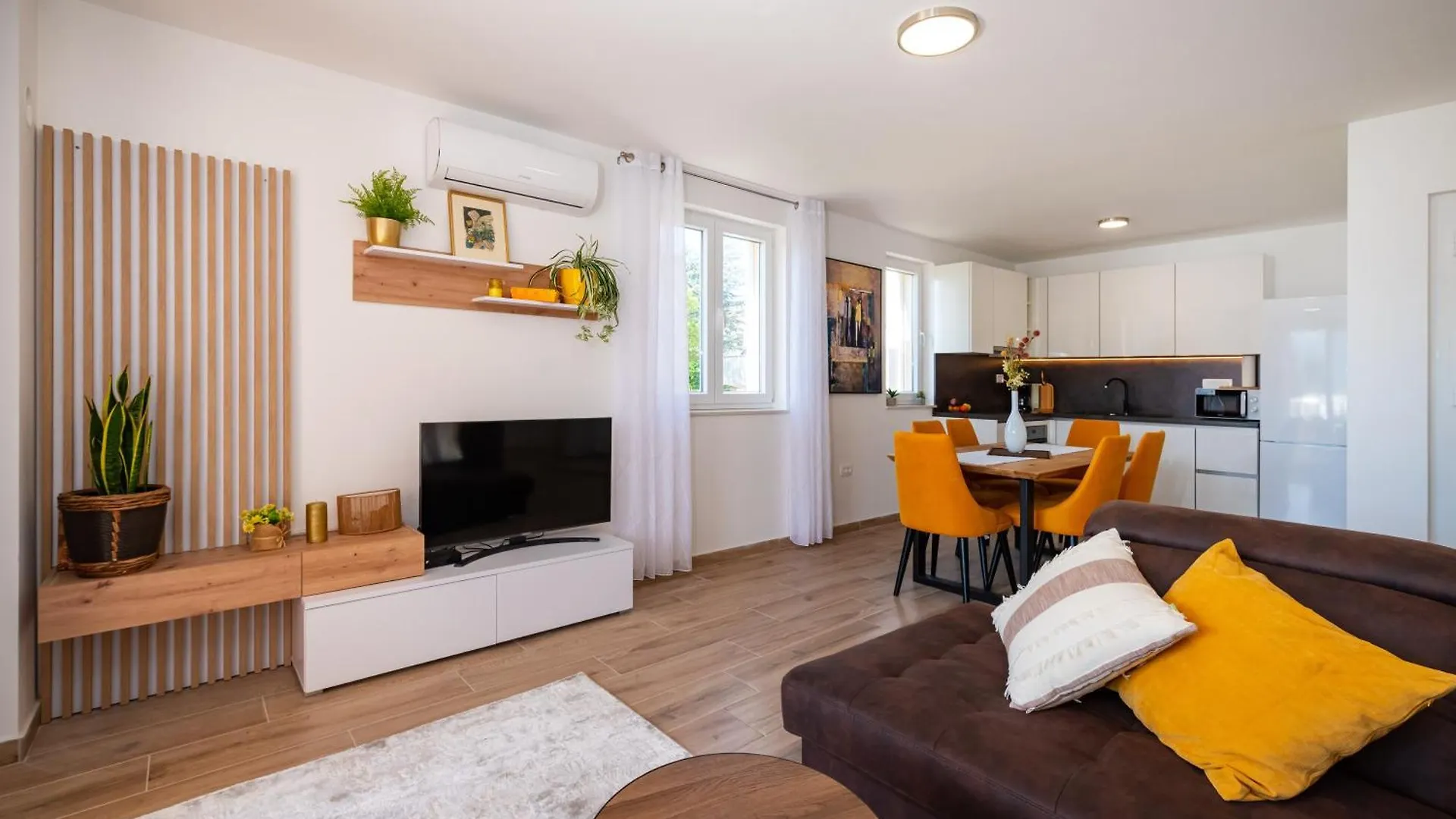 Apartmani Lelu Pridraga