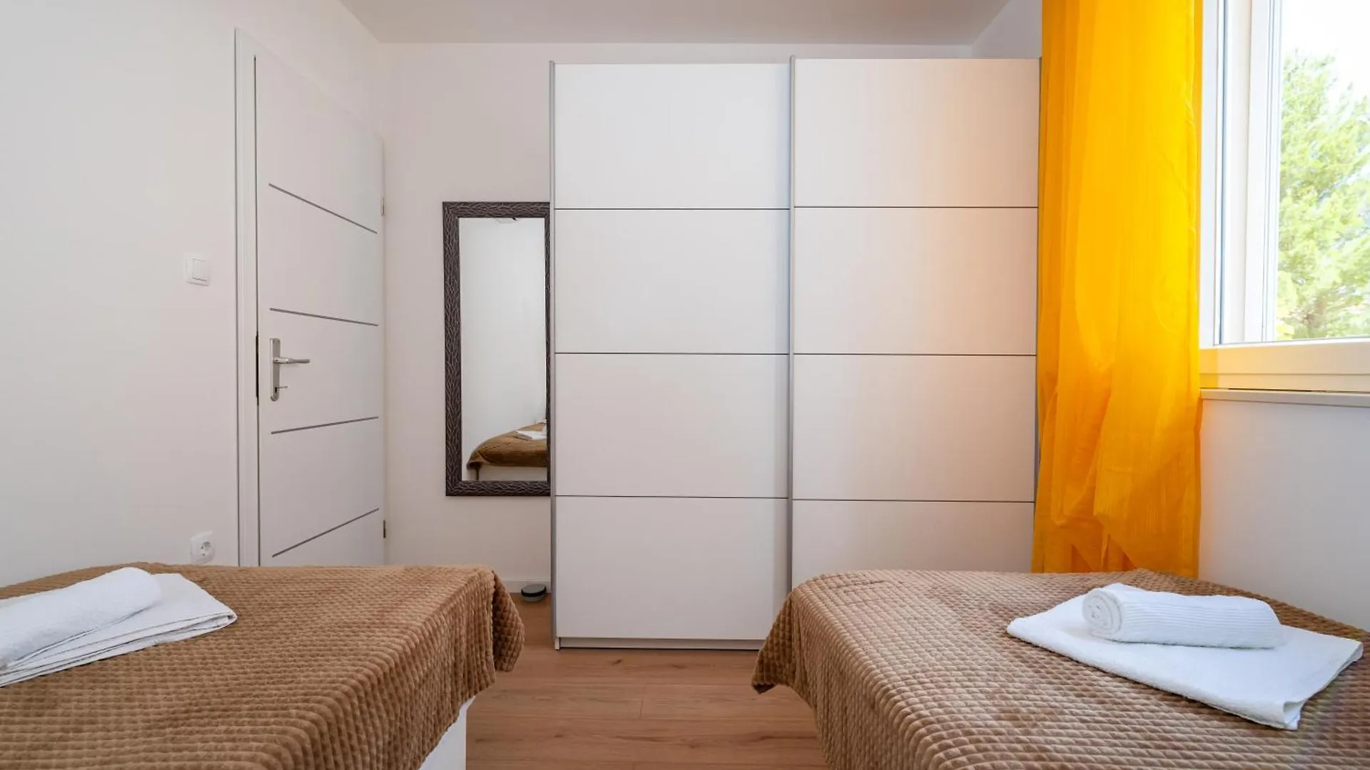 Apartamento Apartmani Lelu Pridraga