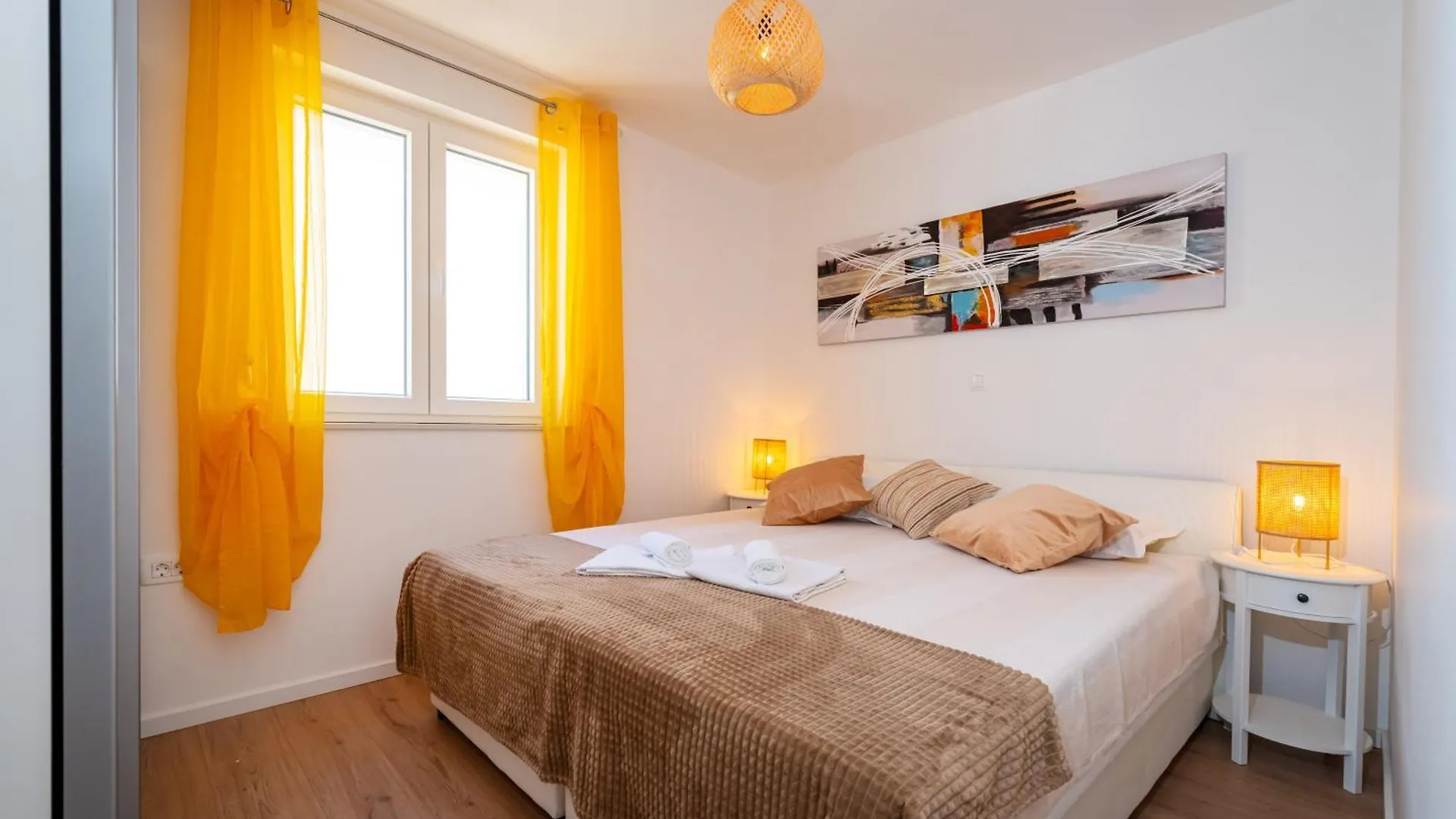 Apartmani Lelu Pridraga