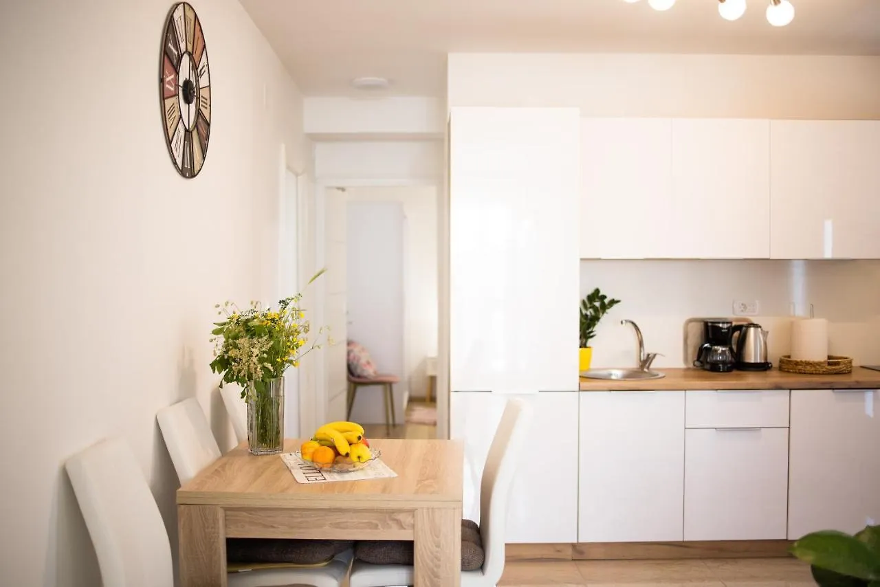 Apartmani Lelu Pridraga Apartment